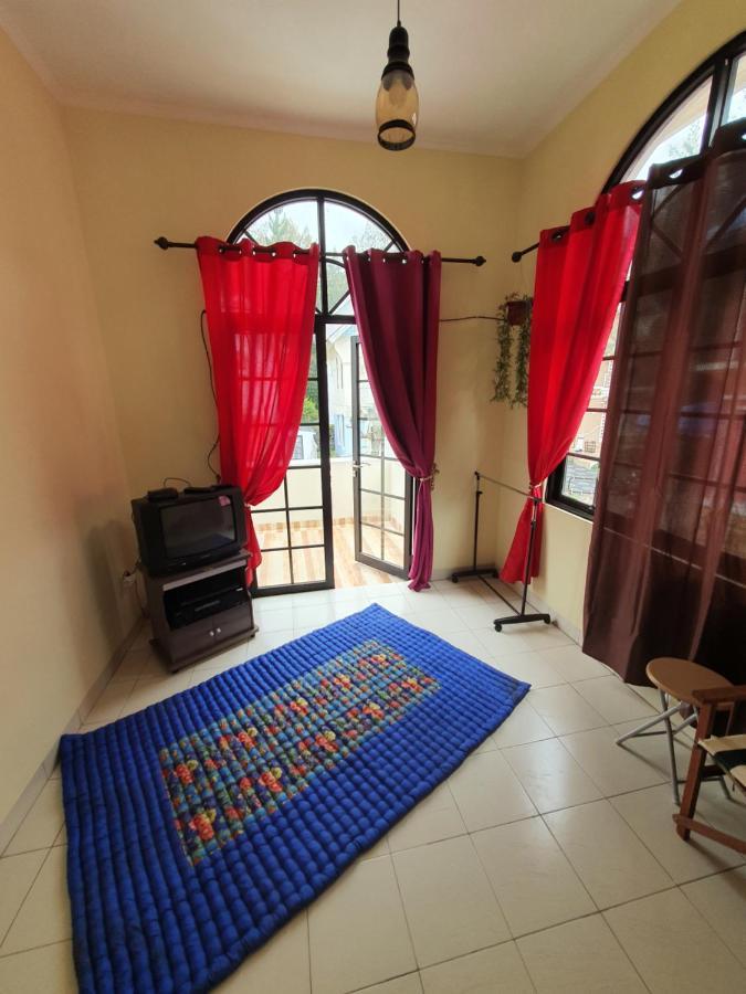 Villa Panda H Kota Bunga Puncak Cinengangirang Екстер'єр фото